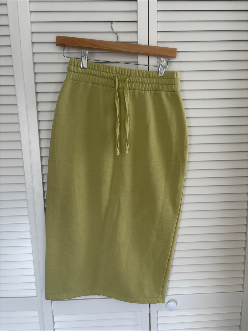 Chartreuse Green Elastic-Waist Midi Skirt